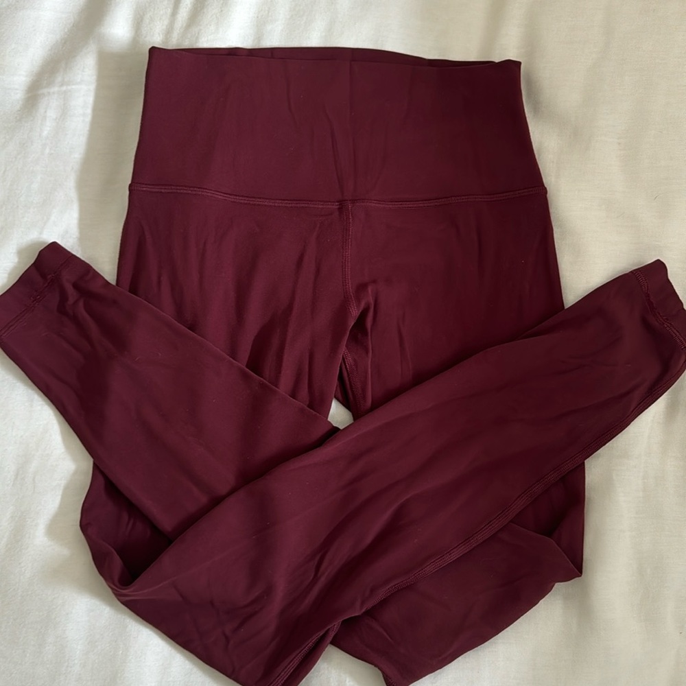 Lululemon Align Cranberry size 6 28in inseam